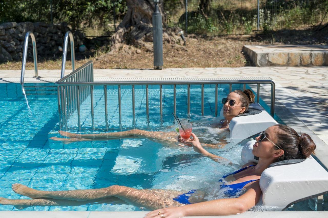 Boutique Villa Petra Amanda Heated Pool Optional Fílippos المظهر الخارجي الصورة