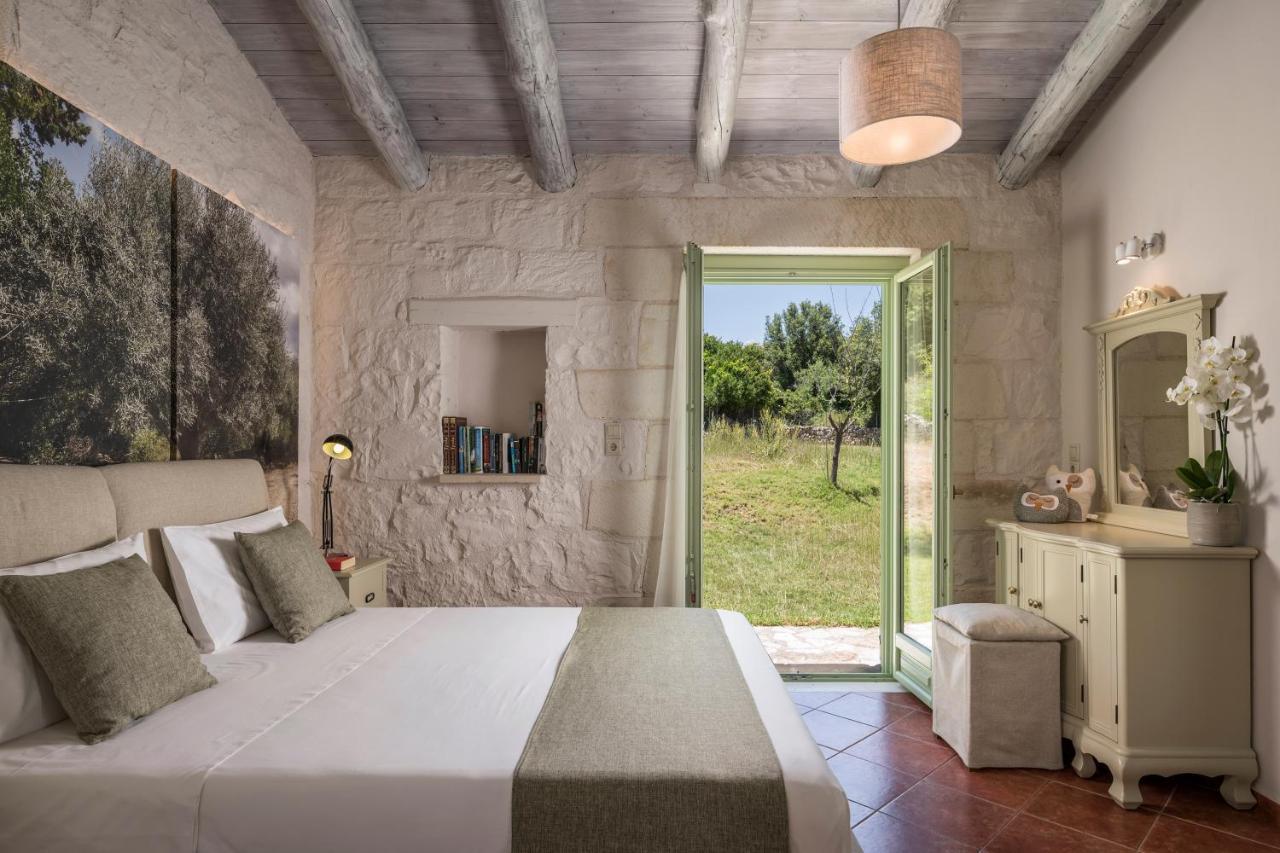 Boutique Villa Petra Amanda Heated Pool Optional Fílippos المظهر الخارجي الصورة