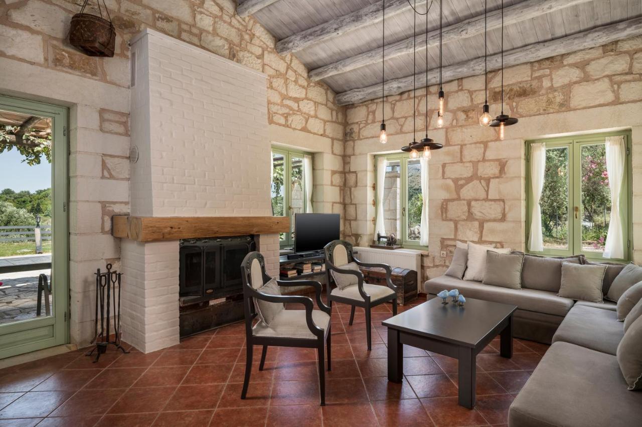 Boutique Villa Petra Amanda Heated Pool Optional Fílippos المظهر الخارجي الصورة