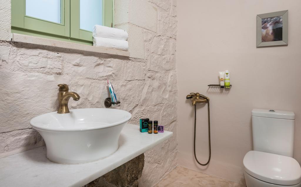 Boutique Villa Petra Amanda Heated Pool Optional Fílippos المظهر الخارجي الصورة